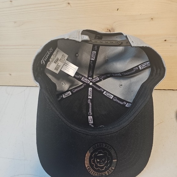 Gears Pop Snapback Baseball Cap by Funko - Picture 8 of 11